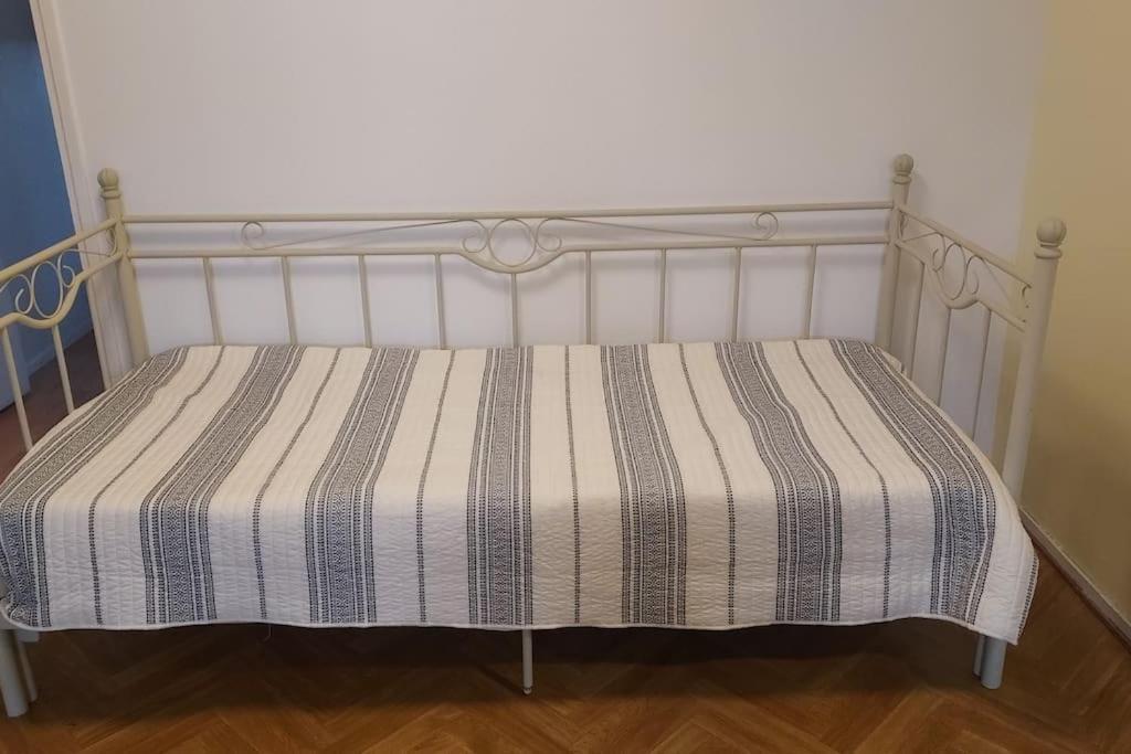 Anjala - Cozy Apartment Near City Centre Рованиеми Екстериор снимка